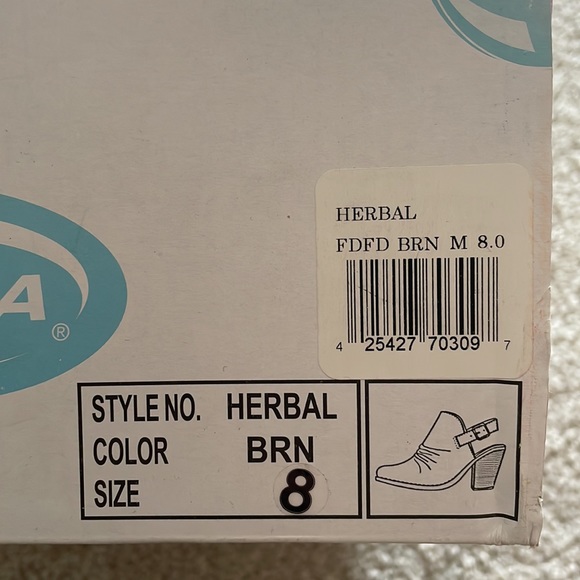 Herbal brown heeled booties. NewNever been worn. - Picture 7 of 8